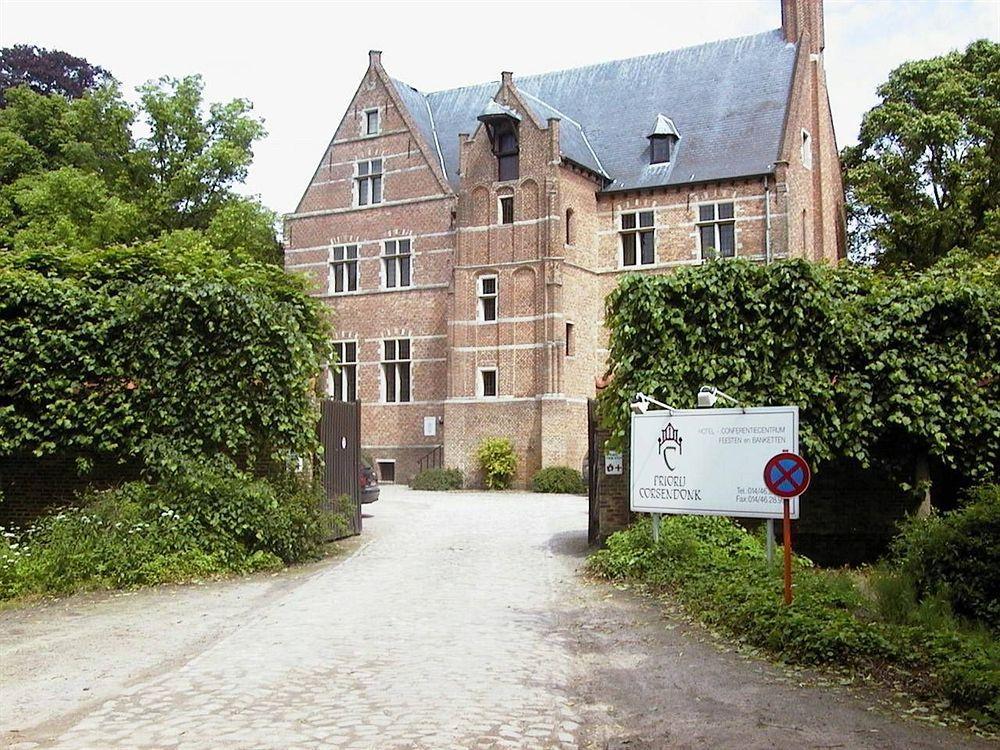 Priorij Corsendonk Hotel Oud-Turnhout Exterior photo
